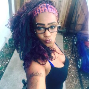 Meet your Posher, Marcy